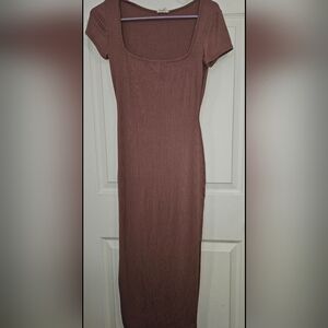 Chic Mauve Short Sleeve Midi Dress